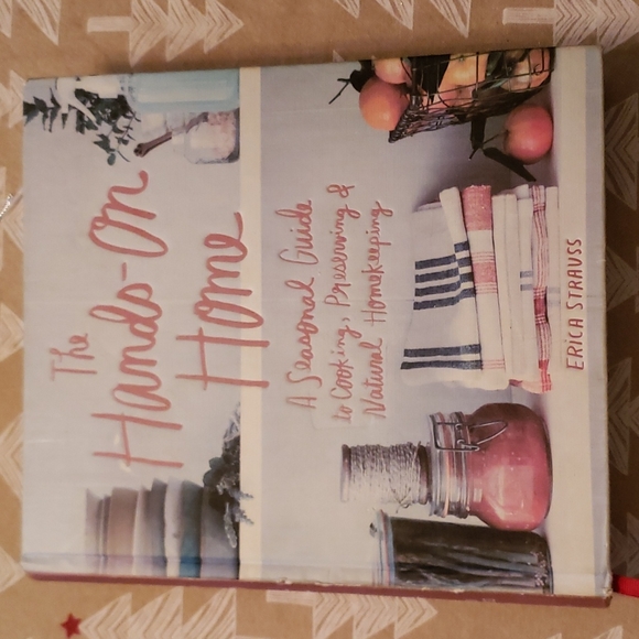 Book Seasonal guide to cooking, preserving, natural homekeeping - Picture 1 of 5